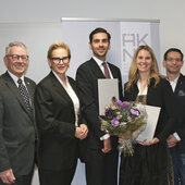 Die ausgezeichneten Jungärzt:innen und die Jury bei der Preisverleihung