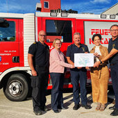 Von links nach rechts: Dr. Florian Imböck, Landesfeuerwehrarzt, VP Dr. Dagmar Fedra-Machacek, Dietmar Fahrafellner, MSc, Landesfeuerwehrkommandant, Kurienobfrau-Stv. Dr. Karoline Tauchmann, Martin Boyer, Landesfeuerwehrkommandant Stv.
